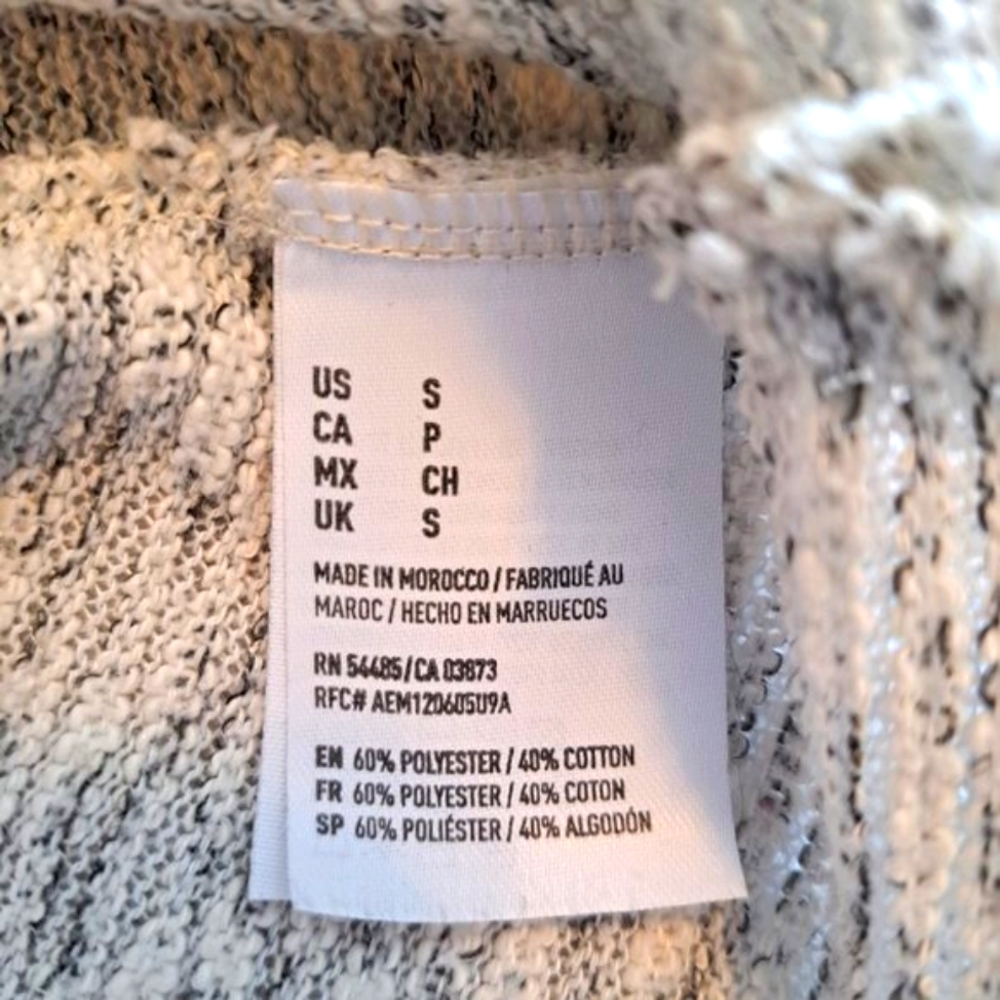 American Eagle Gray Variegated Button Down V Neck… - image 6